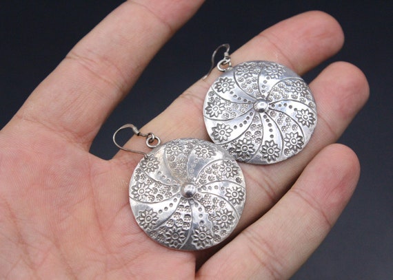 Moroccan 925K Sterling Silver Earrings, Carved Wo… - image 5