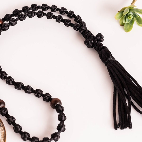 Black prayer rope with wooden beads every 10 knots Semi spaced komboskini chotki Christmas gift Orthodox present for family Cross tassel