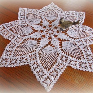 Crochet Doily / Tabletopper--29" White Pineapple Doily with Lovely Points--Handcrocheted Natural Doily