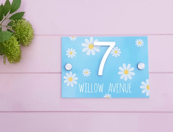 Plaque de numéro de maison acrylique contemporaine moderne en acrylique,  fleurs de marguerite numéros en miroir 3d, panneau de porte de nom de rue  floral personnalisé -  France