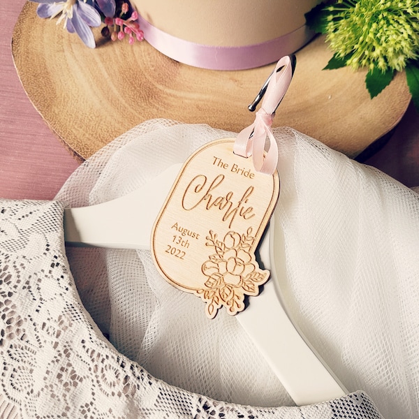 Personalised bride wedding dress tag - bridal party - bridesmaids hanger tag - wedding gift tag - mother of the bride - wedding keepsake