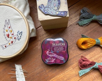 Kit de broderie débutant avec tampon encreur, kit de broderie à la main, kit de broderie avec tampon illustré, kit broderie motif colombe