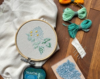 Kit de broderie débutant avec motif nénuphar, kit de broderie à la main, kit de broderie avec tampon illustré, kit broderie motif floral