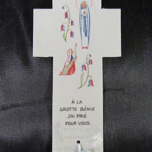 1964 Lourdes Carte de prière en Rhodoïde avec médaille Missel Communion - Holy card