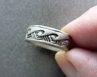 Vintage Silver Ring Waves Size 6
