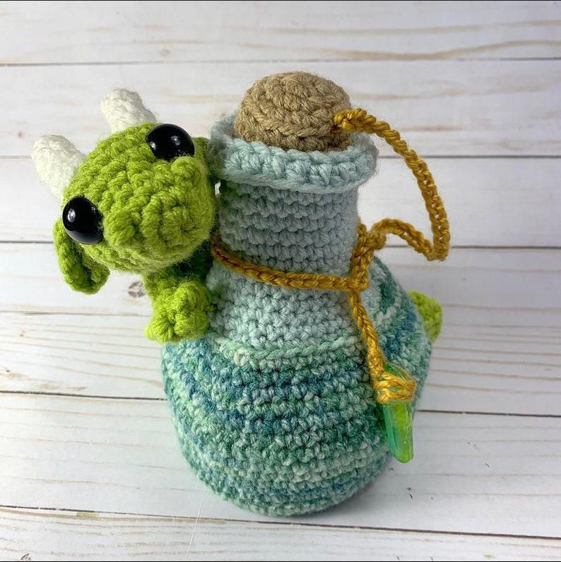 Large Dragon Potion Bottle Dice Bag Crochet Pattern, DnD, tabletop gaming, dice holder, crochet bag, magic, Dice Bag, Dragons image 3