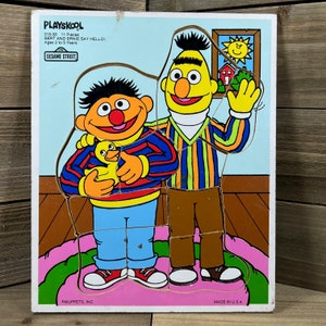 Vintage (1980's) Sesame Street "Bert and Ernie Say Hello!" Wooden Tray Jigsaw Puzzle (11 Pieces) by Playskool **FREE SHIPPING**