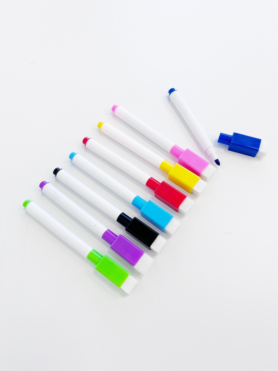 Dry Erase Markers 8 Pack Magnetic No Mess Whiteboard Marker Window