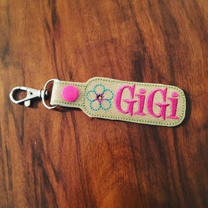 Gigi key fob, gigi key chain, zipper pull, new grandma gift, key fob, grandparent's day gift