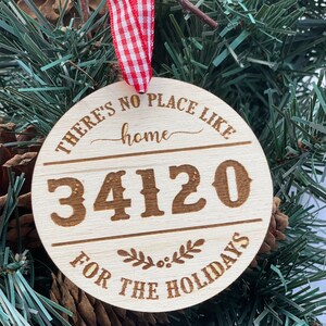 Haus für den Urlaub Postleitzahl Laser gravierte Holz Ornament, Makler Geschenk, neuer Hausbesitzer Geschenk, Weihnachtsgeschenk, Marketinggeschenk