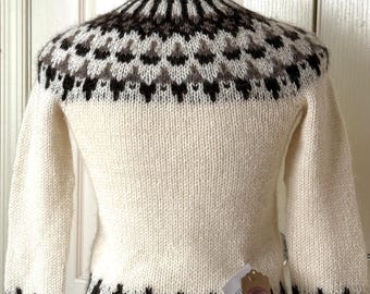 Suéter infantil de lana islandesa hecho a mano – Blanco y marrón