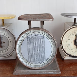 Vintage Scale -Postal  Scale -Pelouze- 25lbs Parcel Post- Kitchen Decor - Kitchen Scale