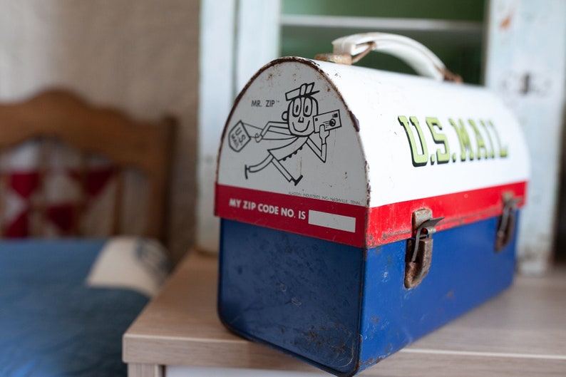 Vintage Mailbox Lunchbox - Metal Lunchbox immagine 3