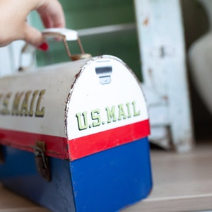 Vintage Mailbox Lunchbox - Metal Lunchbox immagine 4