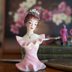 Josef Originals Figurine Marietta from the &quot;Curtain Call Ladies&quot; Series