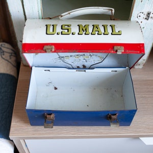 Vintage Mailbox Lunchbox - Metal Lunchbox immagine 10