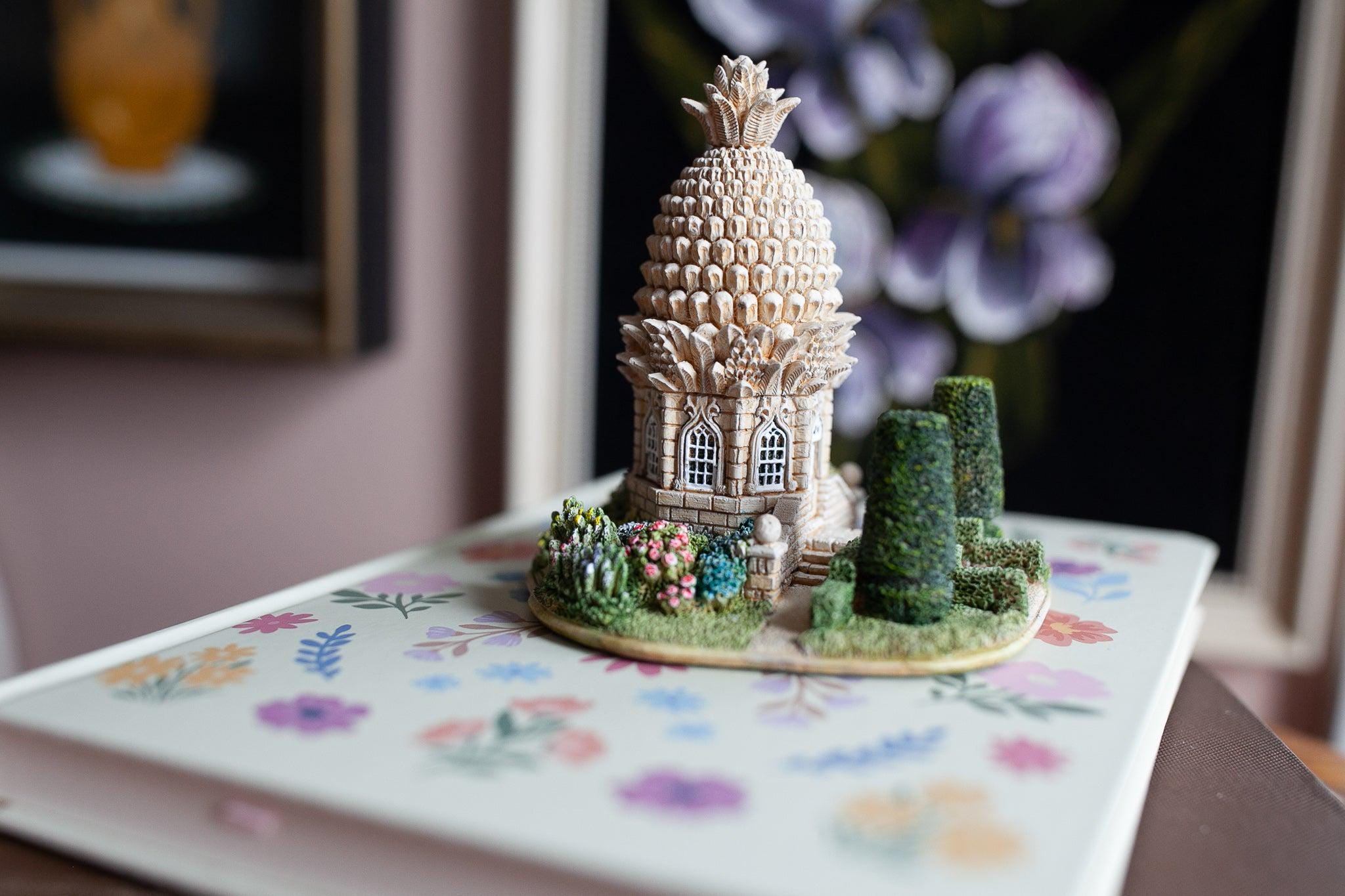 Lilliput Lane- Pineapple House- Vintage House-1998 - Etsy