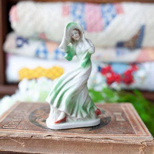 Vintage Lady -Lady in Green - Made in Japan -Art Deco Lady