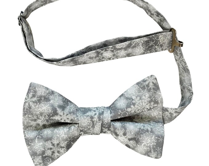 Handmade Pretied Bow Tie - Grey Snowflake - Adult Men's Sizing - Crafted in the USA