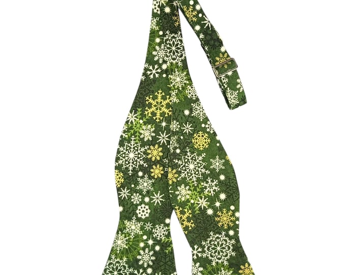 Self-tie Bow Tie - Green & Gold Holiday Snowflake - Adult Mens Sizing - Handcrafted in the USA