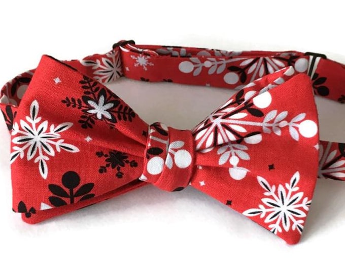 Pre-tied Snowflake Bow Tie – Holiday Cotton, Men's Adjustable Strap