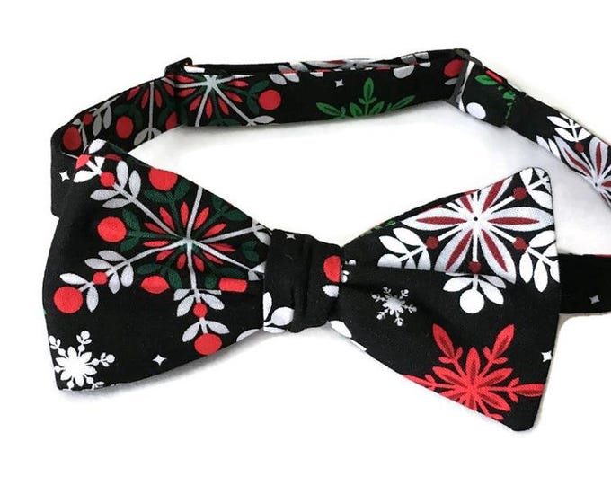 Pre-tied Snowflake Bow Tie – Holiday Cotton, Men's Adjustable Strap