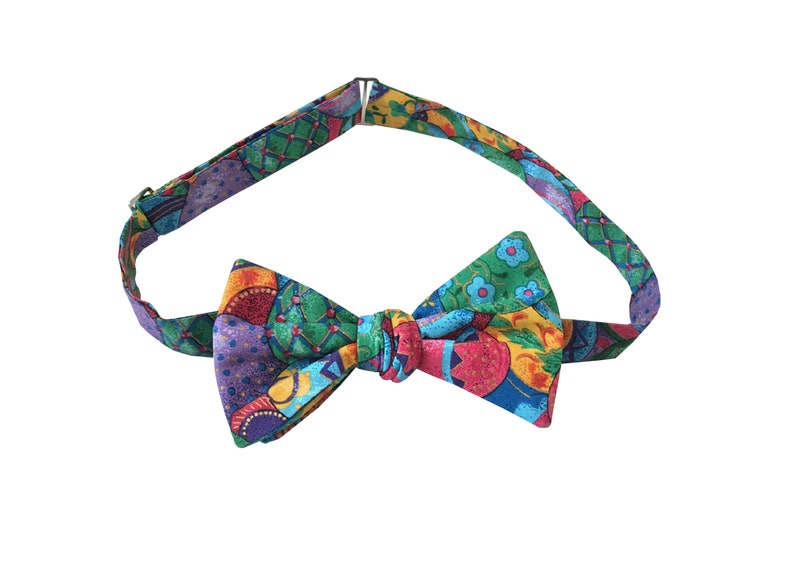 Adult Men/'s /& Boy/'s Sizing Handcrafted in the USA Multi-colored Spring Celebration of Holiday Eggs Easter Self-Tie Bow Tie
