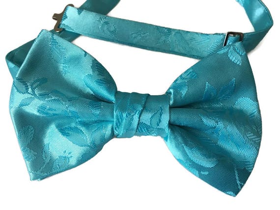 spa colored bow ties