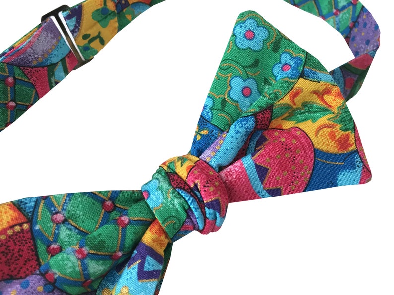 Adult Men/'s /& Boy/'s Sizing Handcrafted in the USA Multi-colored Spring Celebration of Holiday Eggs Easter Self-Tie Bow Tie