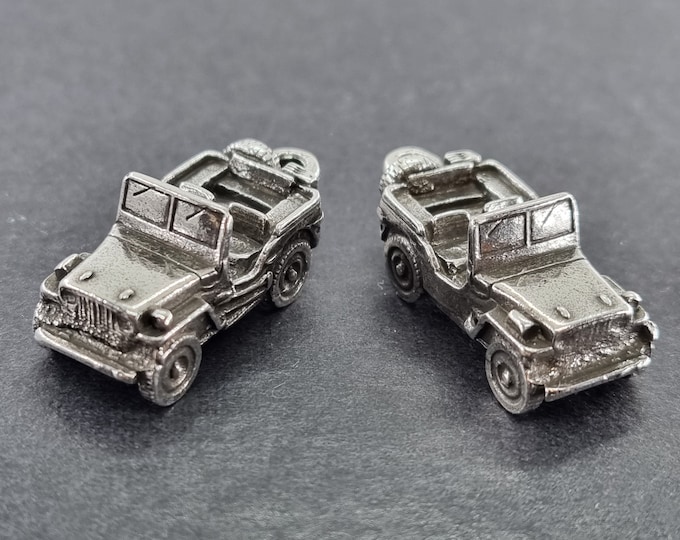 Pendant Off road Lovers Wrangler- 4x4 Gifts For Her- Girl Power- 4x4 Offroad Rubicon  CowGirl gift - Cars Pendant -TJ - YJ - CJ - Jl Willys