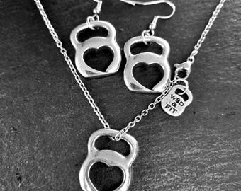 Heart Kettlebell Necklace Silver – Fitness Pendant for Women – Birthday Gift for Active Women – Chain with Matching Earrings Wod & Fit