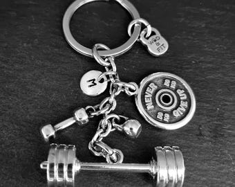 Gym Keychain Personalized – Weightlifting Barbell Keyring with Initial, Motivational Quote, Dumbbell – Fitness Gift for Gym Lovers,Wod & Fit