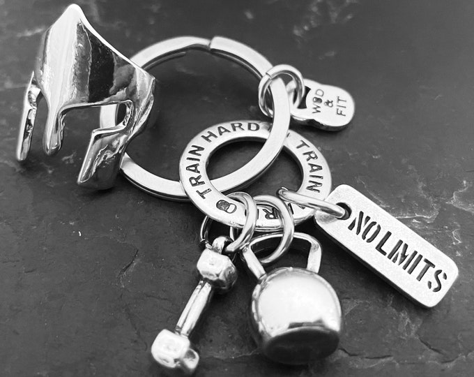 Keychain The 300 Spartans Workout gift - Motivation Custom Gift - Spartan Helmet Gift · Spartan Helmet - Gym Gifts- Spartan Race ·Wod & Fit