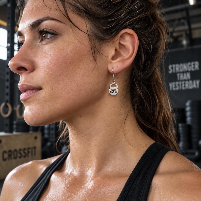 Örhängen för kvinnor med gympower, motivationsgåva för vältränad tjej, gymtjej, atlet, tränare eller sportig vän Wod & Fit bild 9