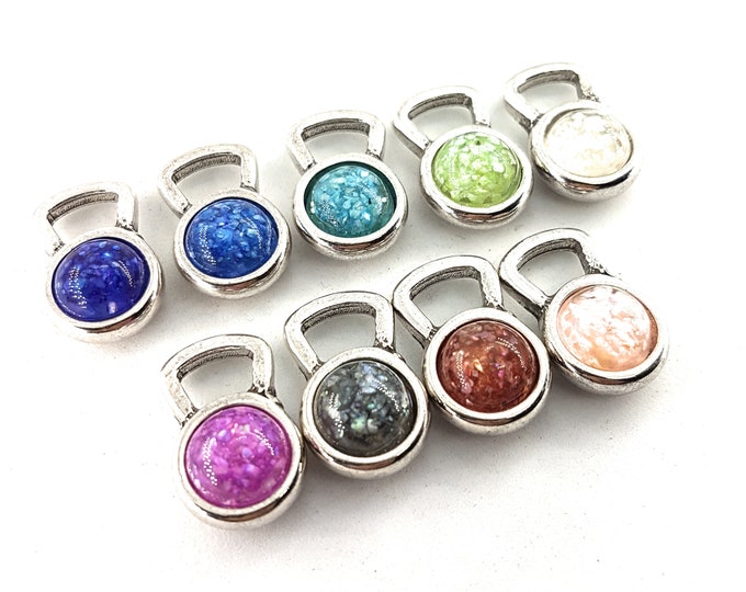 Fitness Kettlebell Pendant Color Shells Style · Bff Gifts · Gym Pendant · Girlfriend Gift · Mom Gift · Bracelet Pendant · GYM gift·Wod & Fit