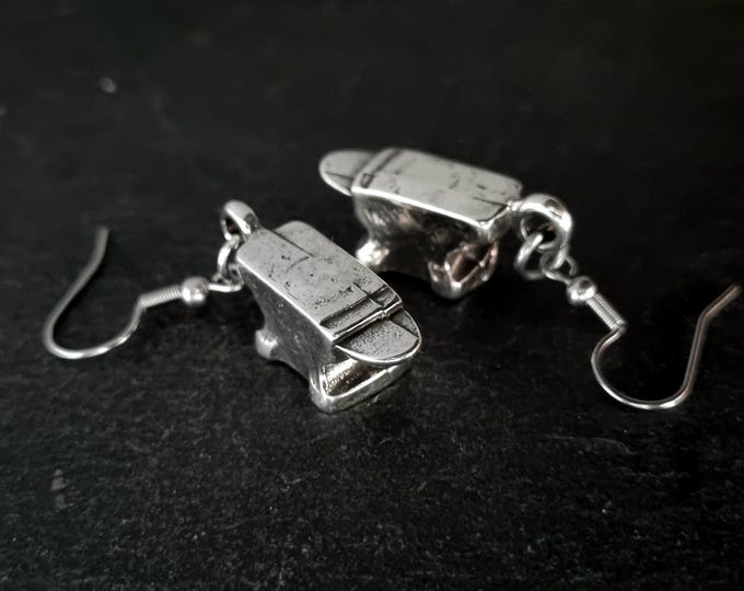 Anvil Earrings · Strong Gift · Anvil Pendant · Forged in the Fire · Anvil Charm · Girlfriend Gift· Gift for Mom· Unique earrings · Wod & Fit
