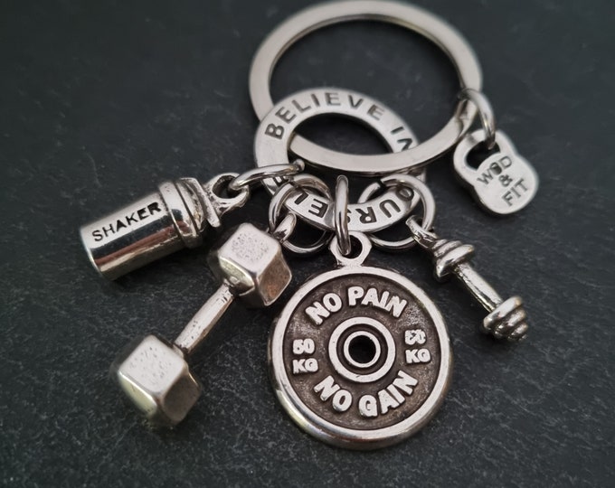 Gym Keychain AMRAP Shaker Dumbbell - Fitness Gifts · GYM Jewels · Personal Trainer Gift· Crosstraining · Custom Keychain · SportWod & Fit