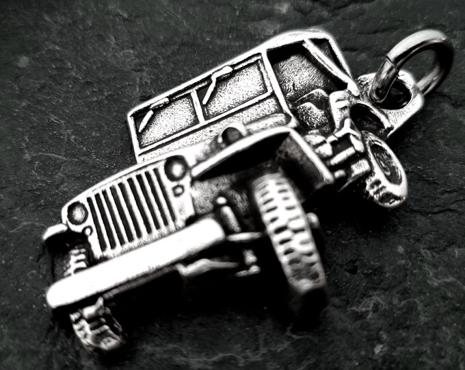 Pendant Off road Lovers Wrangler- 4x4 Gifts For Her- Girl Power- 4x4 Offroad Rubicon  CowGirl gift - Cars Pendant  - TJ - YJ - CJ - Jl