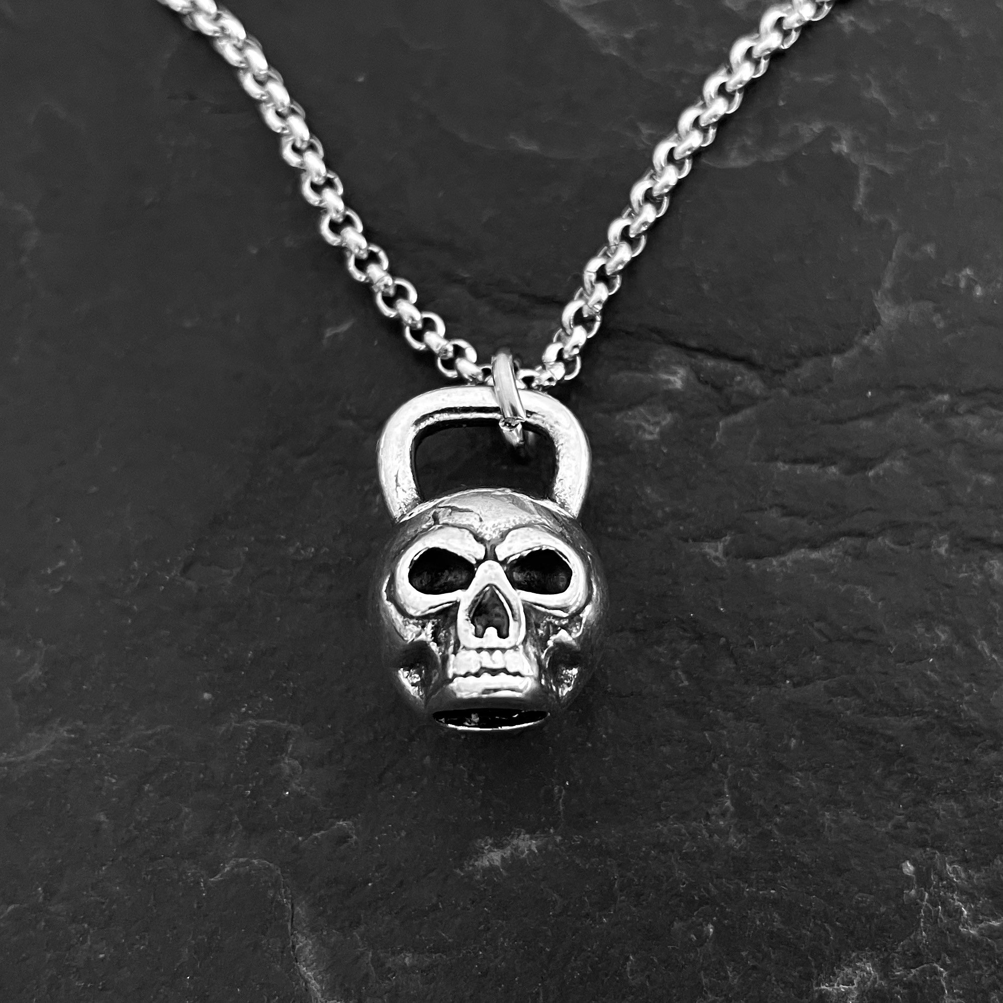 Collar Gimnasio Kettlebell Calavera SKULL Workout · Regalo Fitness