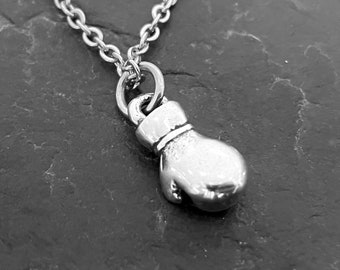 Boxing Gloves Pendant Necklace - Boxing Gifts -  · Dad Gift · Boyfriend Gift · BFF Gifts · Boxing Girl ·Gift for Boroter ·UFC ·MMA Wod & Fit