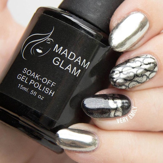 GLAM Chrome Powder  Metallic nails design, Chrome nails designs, Mirror  nails