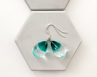 Turquoise glass drop earrings mounted on silver 925