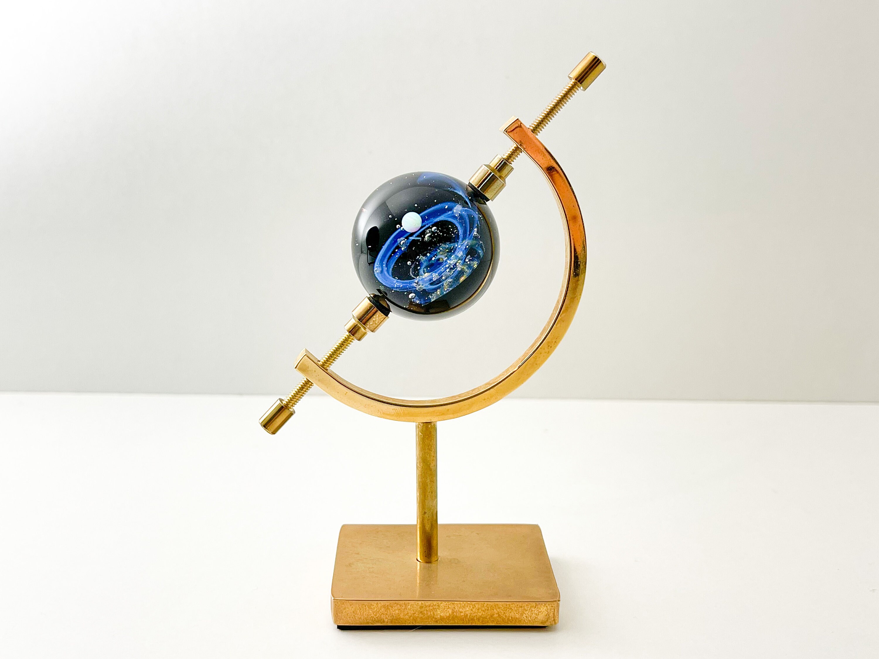 Mini Sphère Galaxie en Verre Fabriquée à La Main