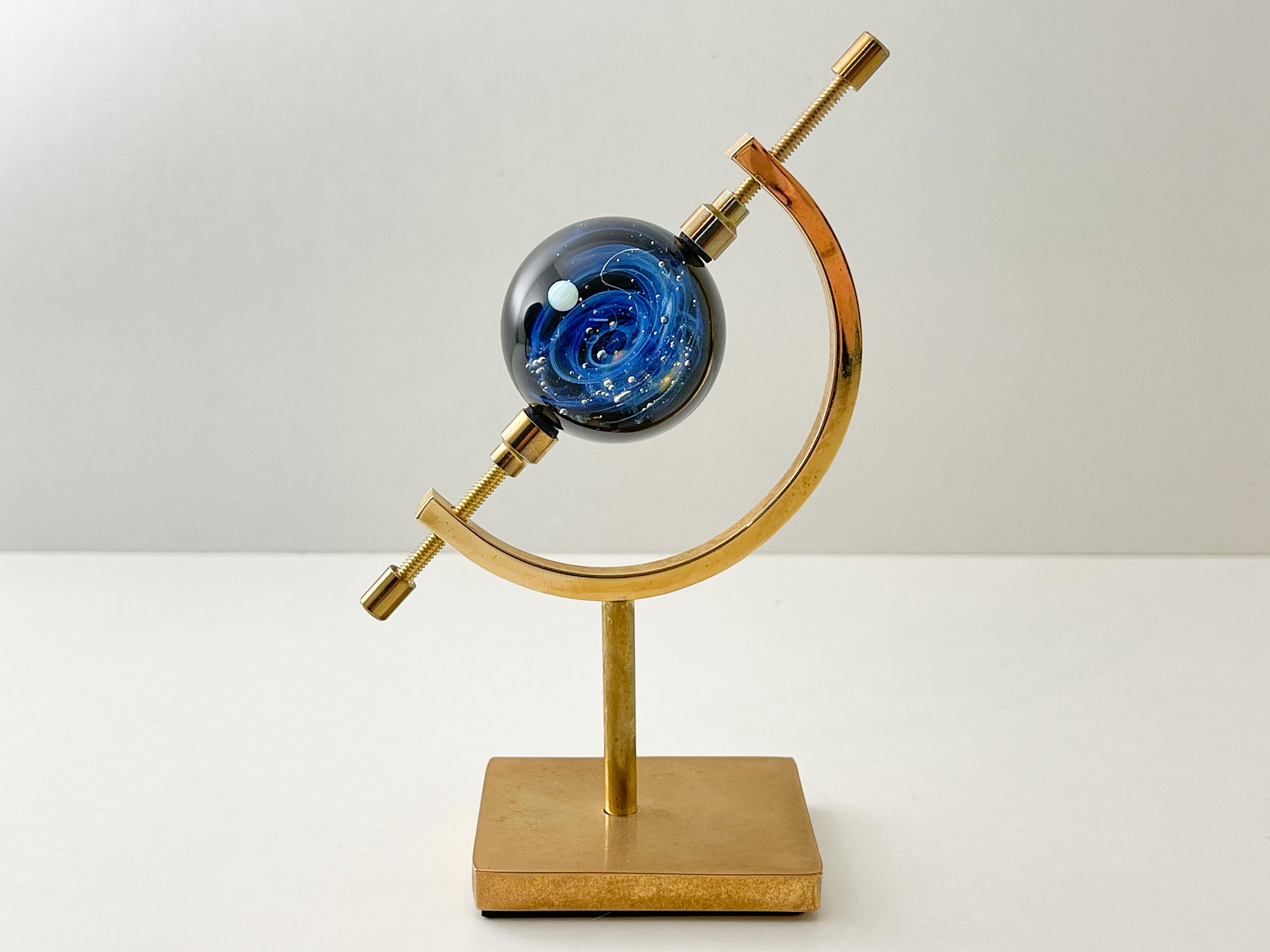 Mini Sphère Galaxie en Verre Fabriquée à La Main