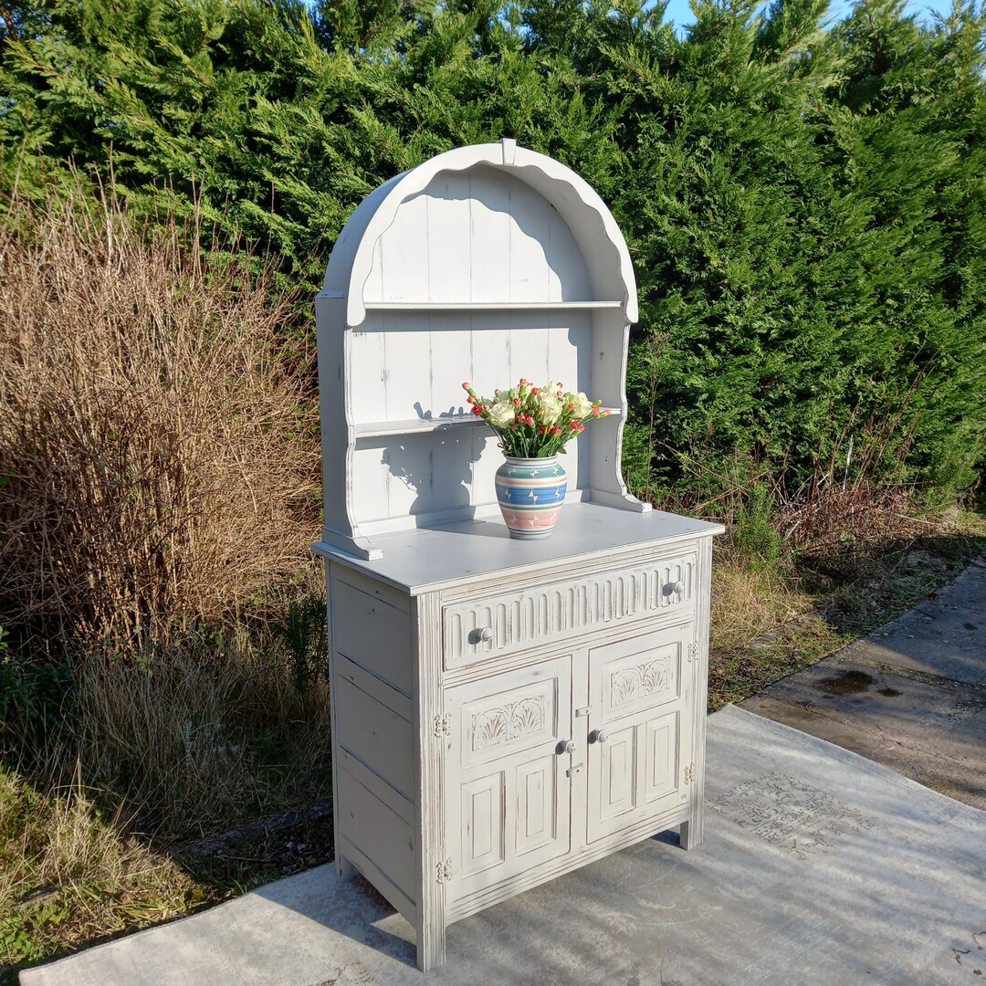 Lovely Small, Vintage Dresser. Pale Grey, Shabby Chic. Delivery