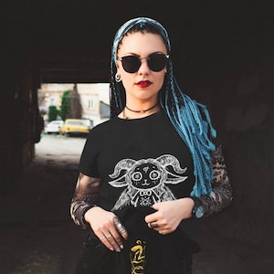 Cute Baphomet T-shirt Sofstyle Goth Tshirt Women Men Creepy Gift Occult Alternative Clothing Wicca Witchy Shirt Present Satanic Clothing