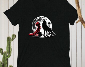 Howling Wolf Shirt Softstyle Moonphase Shirt Full Moon T-shirt Wolf Howling T-shirt Black Magic Sweet Sixteen Gift Husky Mom Blood Moon Tee