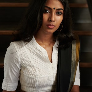 Mulla Pintuck Blouse