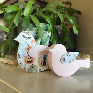 Set of 2 Farmhouse Pink Halloween Wood Birds-  (Shelf Sitters)