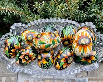 WOODEN SUNFLOWER EGGS, Hand Painted Eggs, Farmhouse Decor, Sunflower Decor, Sunflower Decorative Egg, Choice of Cream or Black Background